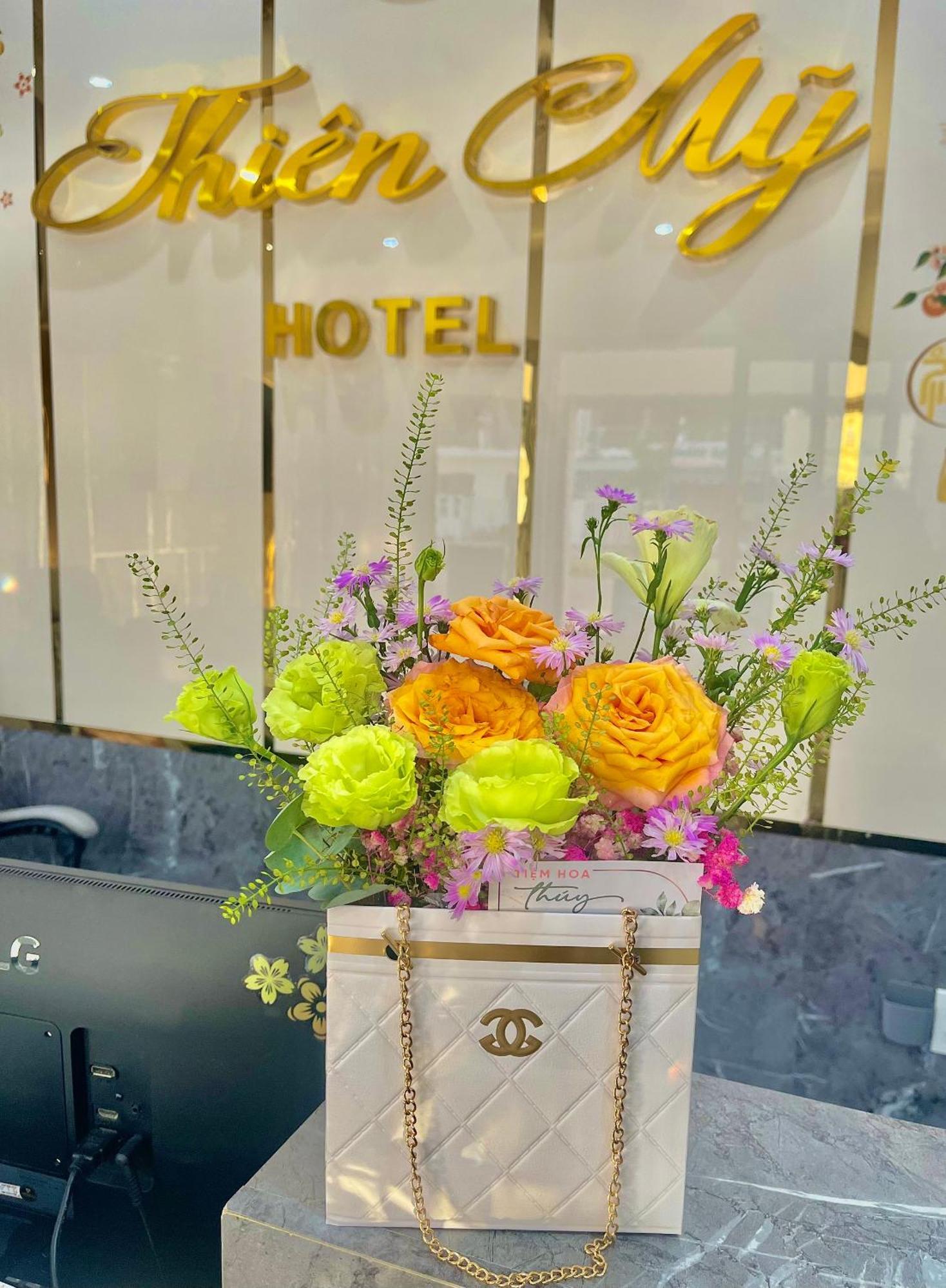 Khach San Thien My Hotel Рач Джа Екстериор снимка